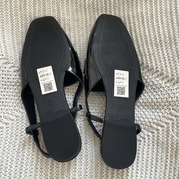 ASOS Black Flats - Picture 2 of 5
